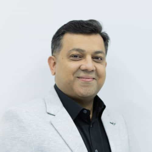 The headshot of Adnan Mian.
